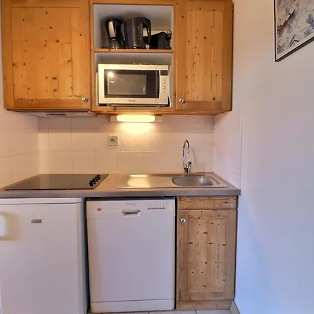 2 Pièces Confortables, Skis Aux Pieds, Proche Des Commerces - Fr-1-182a-8 Courchevel