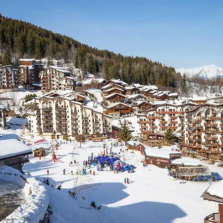 2 Pieces, 4 Pers, Skis Aux Pieds A La Tania - Le Grand Bois, - Fr-1-182a-8 * Courchevel